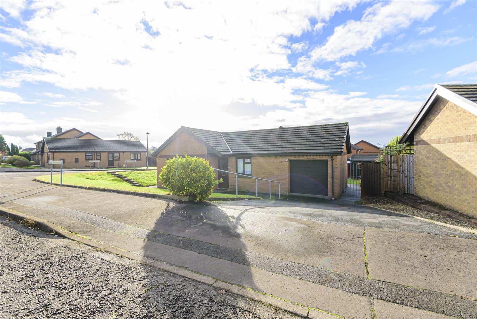 Llys Gwyn Faen, Gorseinon, Swansea, £275,000 Dawsons Property
